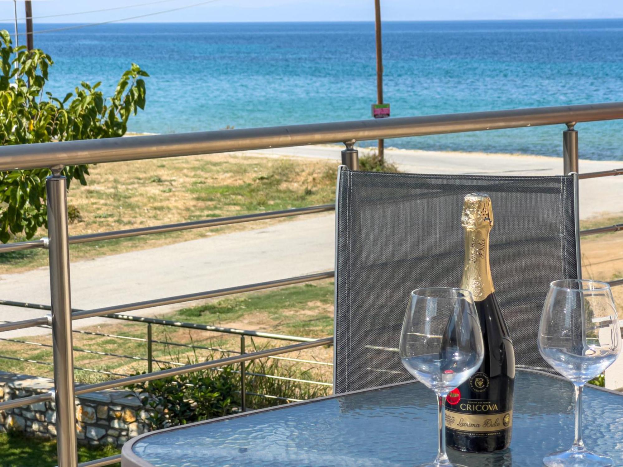 Yalos Beach Maisonettes Skála Sotíros Zewnętrze zdjęcie